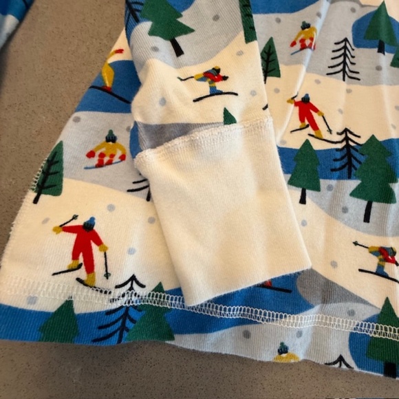 Women's Hanna Andersson Holiday Ski Theme Flannel (L) Pant Fitted Top XL Worn 1x - Picture 6 of 12